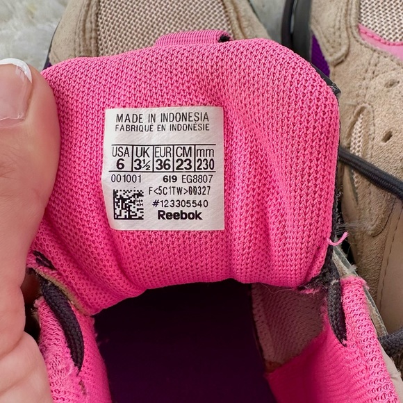 Hey
Shoe 2 times, took a small size, I thought I'll tear, but it did not work - Picture 6 of 6